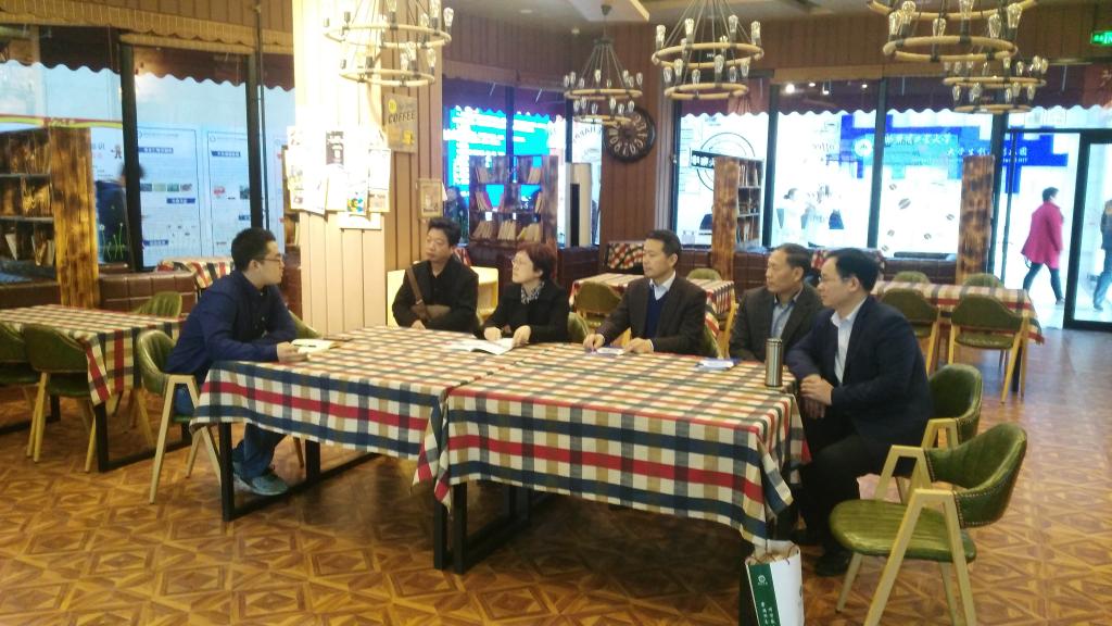 参观哈尔滨工业大学学生创新创业中心